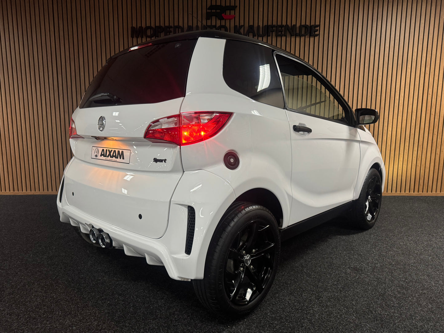 Aixam City Sport 2021 | 8 PS Kubota Motor | 45 km/h | Innerhalb 250 KM Kostenlose Lieferung | Mopedauto | Leichtmobile
