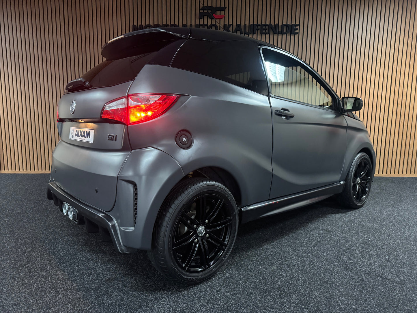 Aixam GTI Sport Matt Grau | 8 PS Kubota Motor | 45 km/h | Innerhalb 250 KM Kostenlose Lieferung | Mopedauto | Leichtmobile