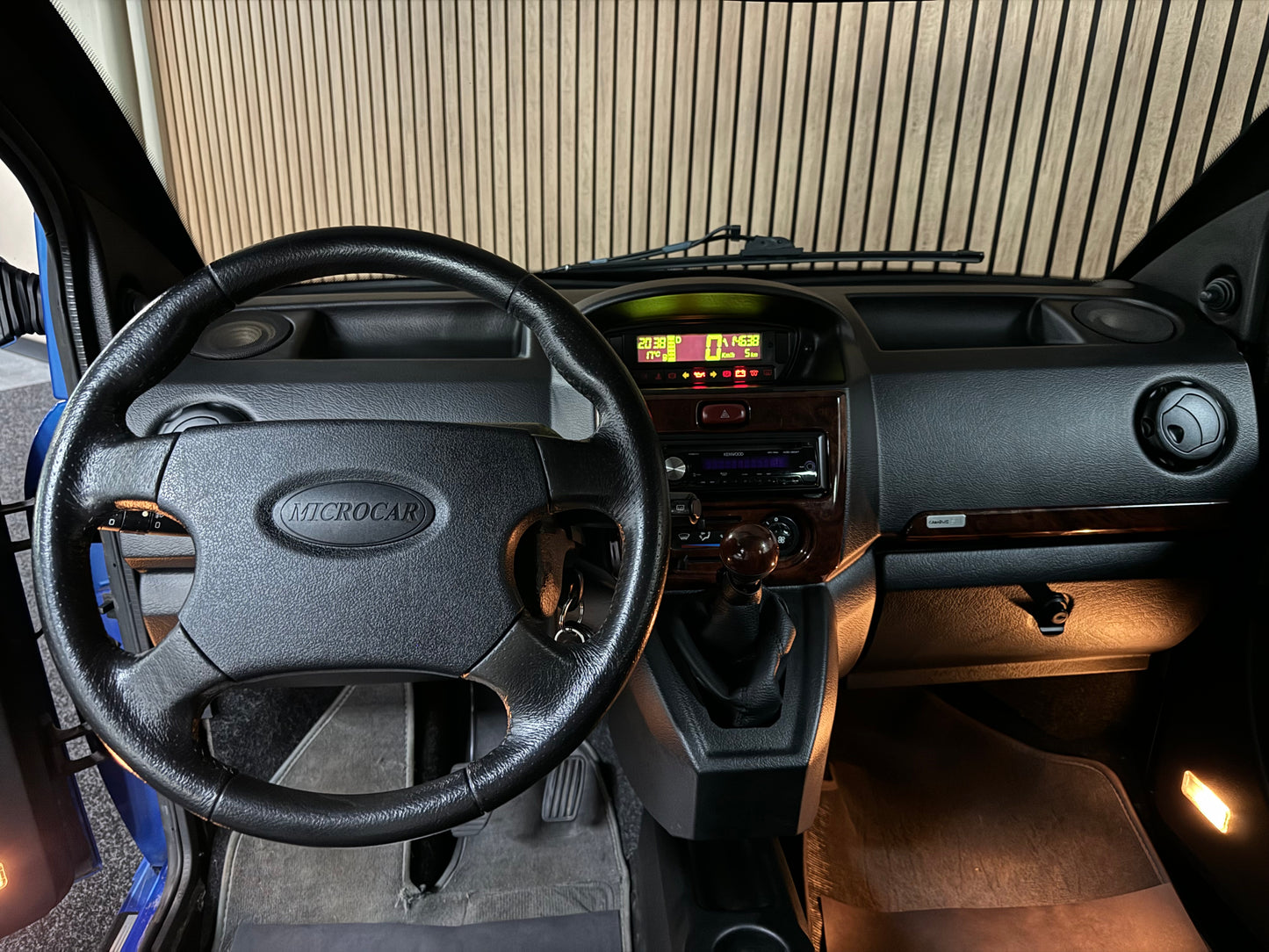 Microcar Campus SXI | XXL Kofferraum | 45 km/h | Innerhalb 250 KM Kostenlose Lieferung | Mopedauto | Leichtmobile