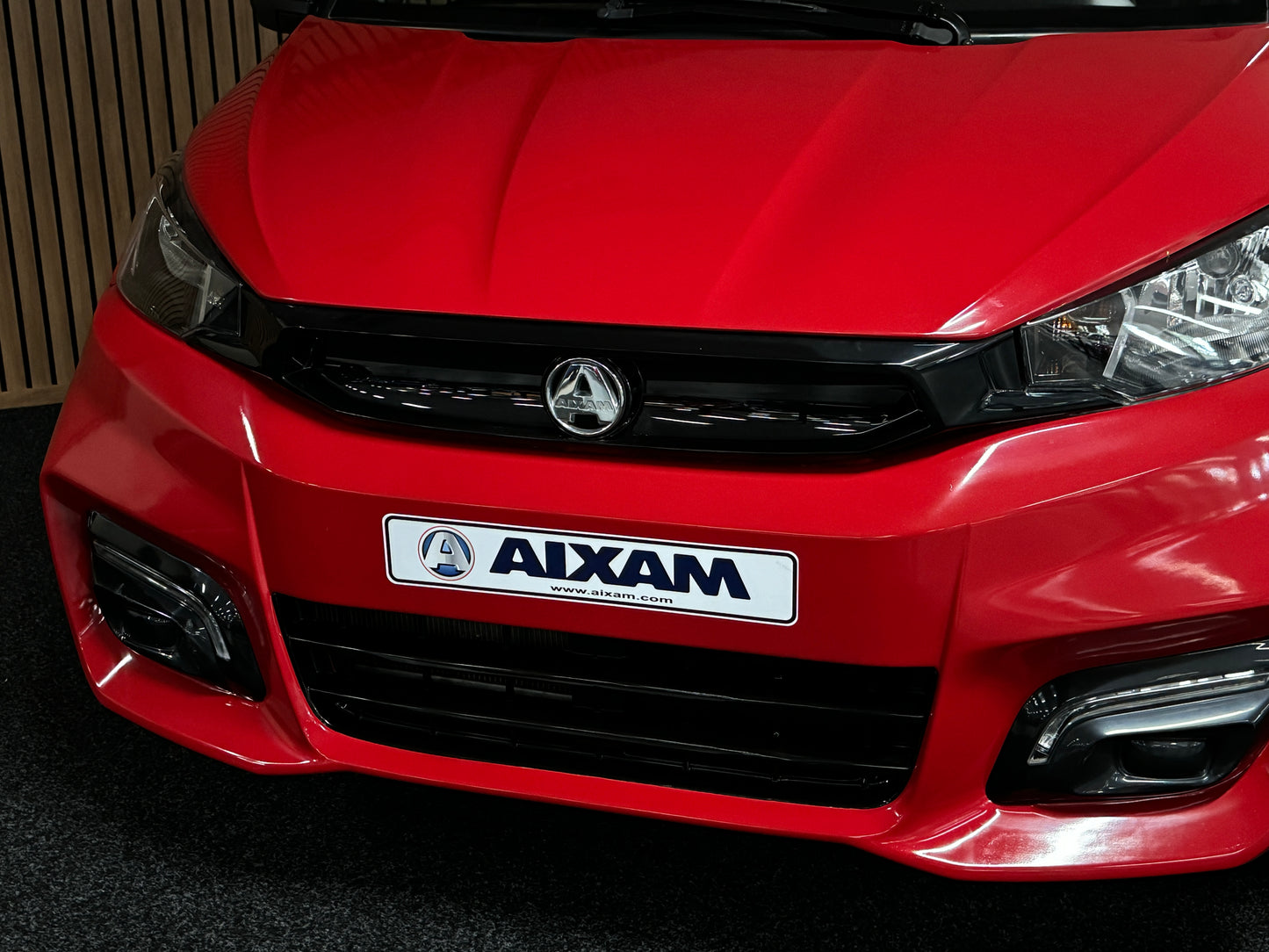 Aixam City Sport 2021 | 8 PS Kubota Motor | 45 km/h | Innerhalb 250 KM Kostenlose Lieferung | Mopedauto | Leichtmobile