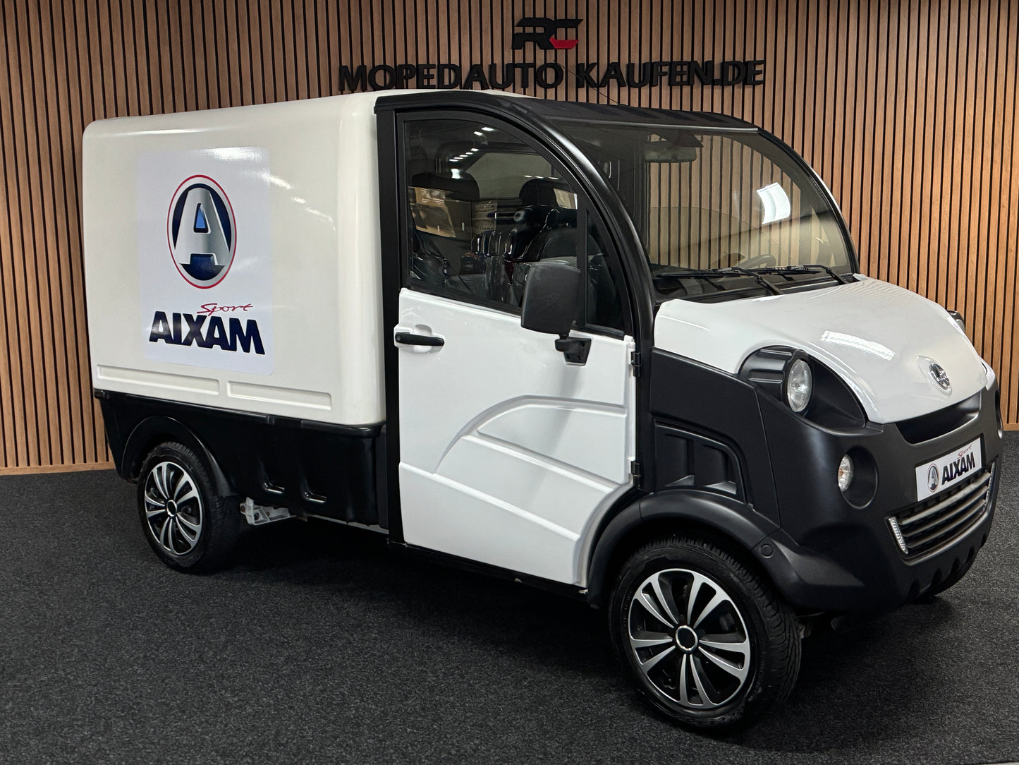 Aixam D-Truck Kastenwagen Mega Truck 45 km/h | Innerhalb 250 KM Kostenlose Lieferung | Mopedauto | Leichtmobile | Aixam | Microcar | Ligier