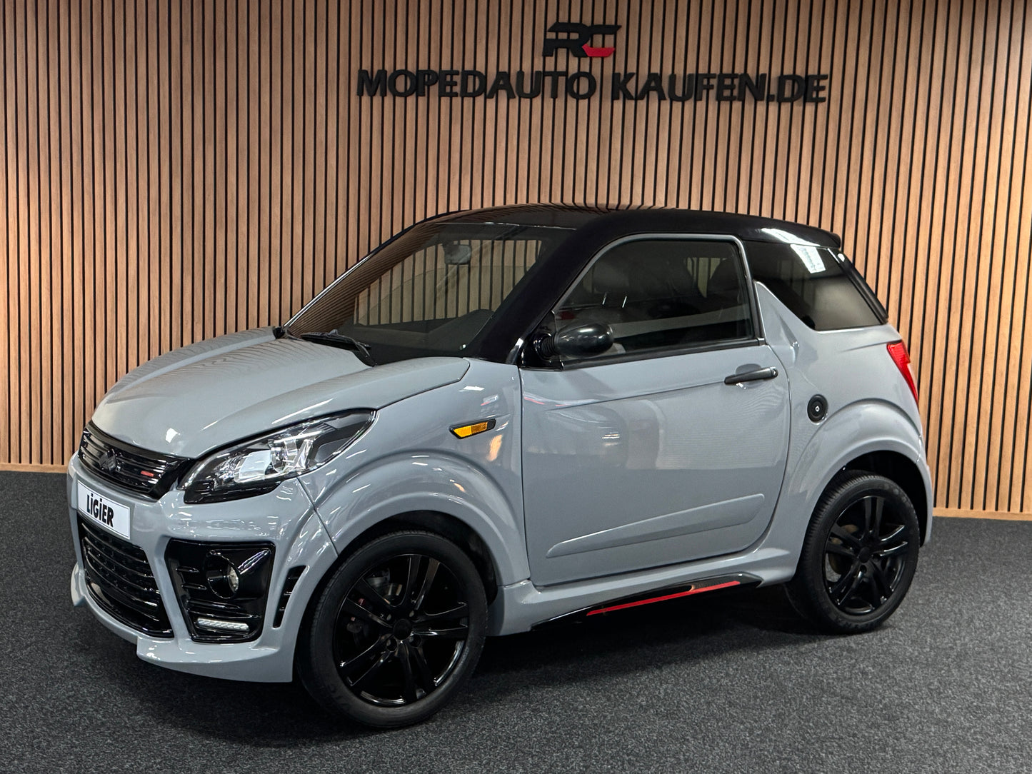 Ligier JS50 Ultimate Sport Nardo Grey | Rückfahrkamera | 8 PS leiser DCI Motor | 45 km/h | Rückfahrkamera | Innerhalb 250 KM Kostenlose Lieferung | Mopedauto | Leichtmobile