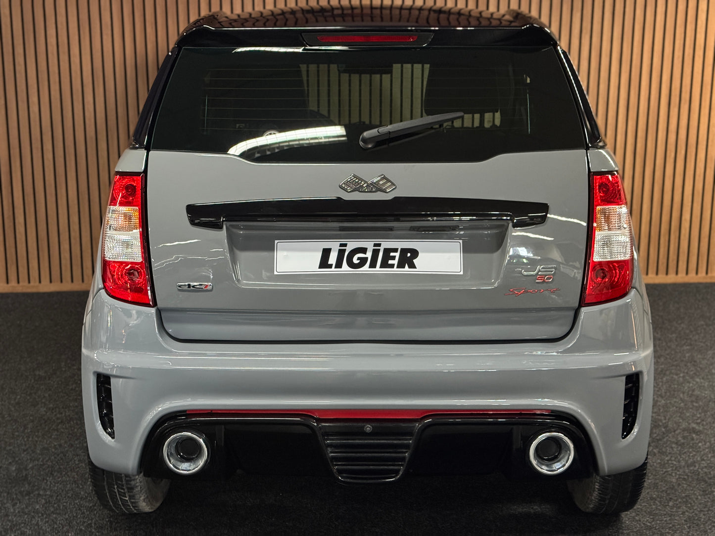 Ligier JS50 Ultimate Sport Nardo Grey | Rückfahrkamera | 8 PS leiser DCI Motor | 45 km/h | Rückfahrkamera | Innerhalb 250 KM Kostenlose Lieferung | Mopedauto | Leichtmobile