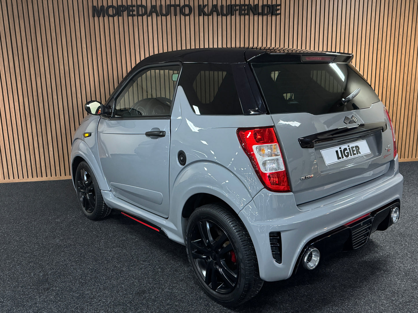 Ligier JS50 Ultimate Sport Nardo Grey | Rückfahrkamera | 8 PS leiser DCI Motor | 45 km/h | Rückfahrkamera | Innerhalb 250 KM Kostenlose Lieferung | Mopedauto | Leichtmobile