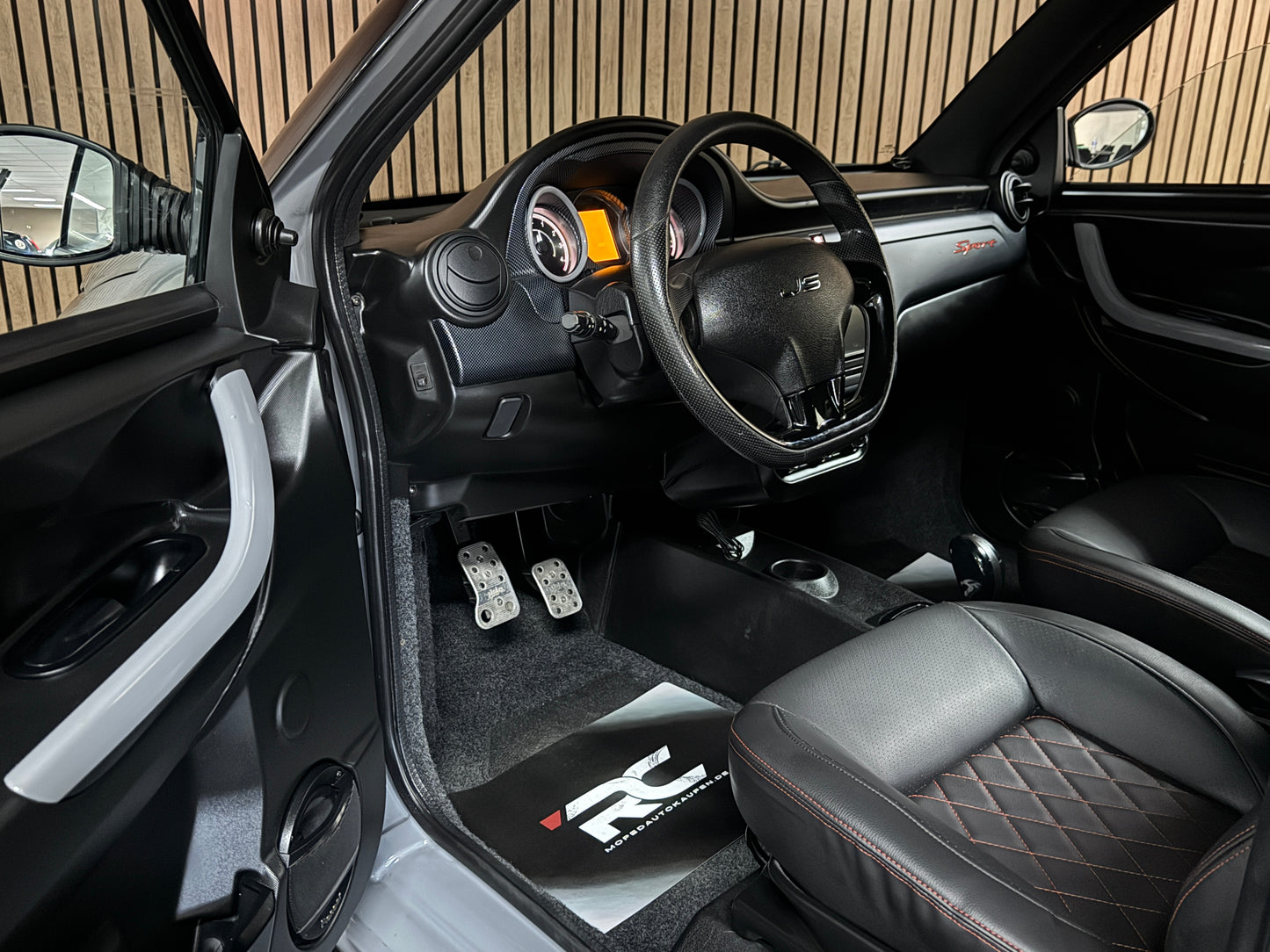 Ligier JS50 Ultimate Sport Nardo Grey | Rückfahrkamera | 8 PS leiser DCI Motor | 45 km/h | Rückfahrkamera | Innerhalb 250 KM Kostenlose Lieferung | Mopedauto | Leichtmobile