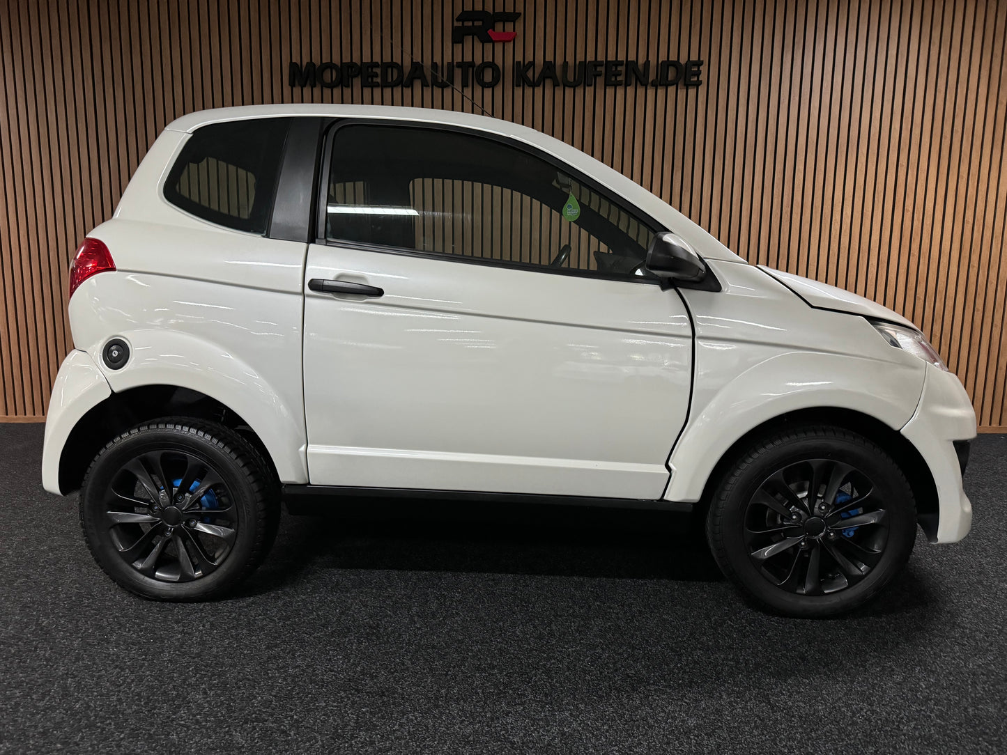 Aixam City Pack Luxe | Multi-Media | Kubota Motor | 45 km/h | Innerhalb 250 KM Kostenlose Lieferung | Mopedauto | Leichtmobile
