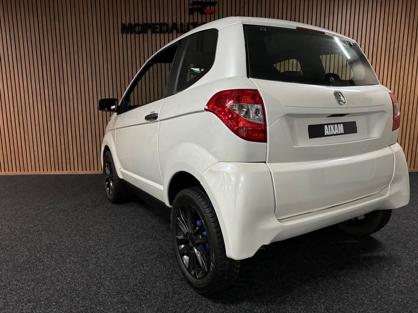 Aixam City Pack Luxe | Multi-Media | Kubota Motor | 45 km/h | Innerhalb 250 KM Kostenlose Lieferung | Mopedauto | Leichtmobile