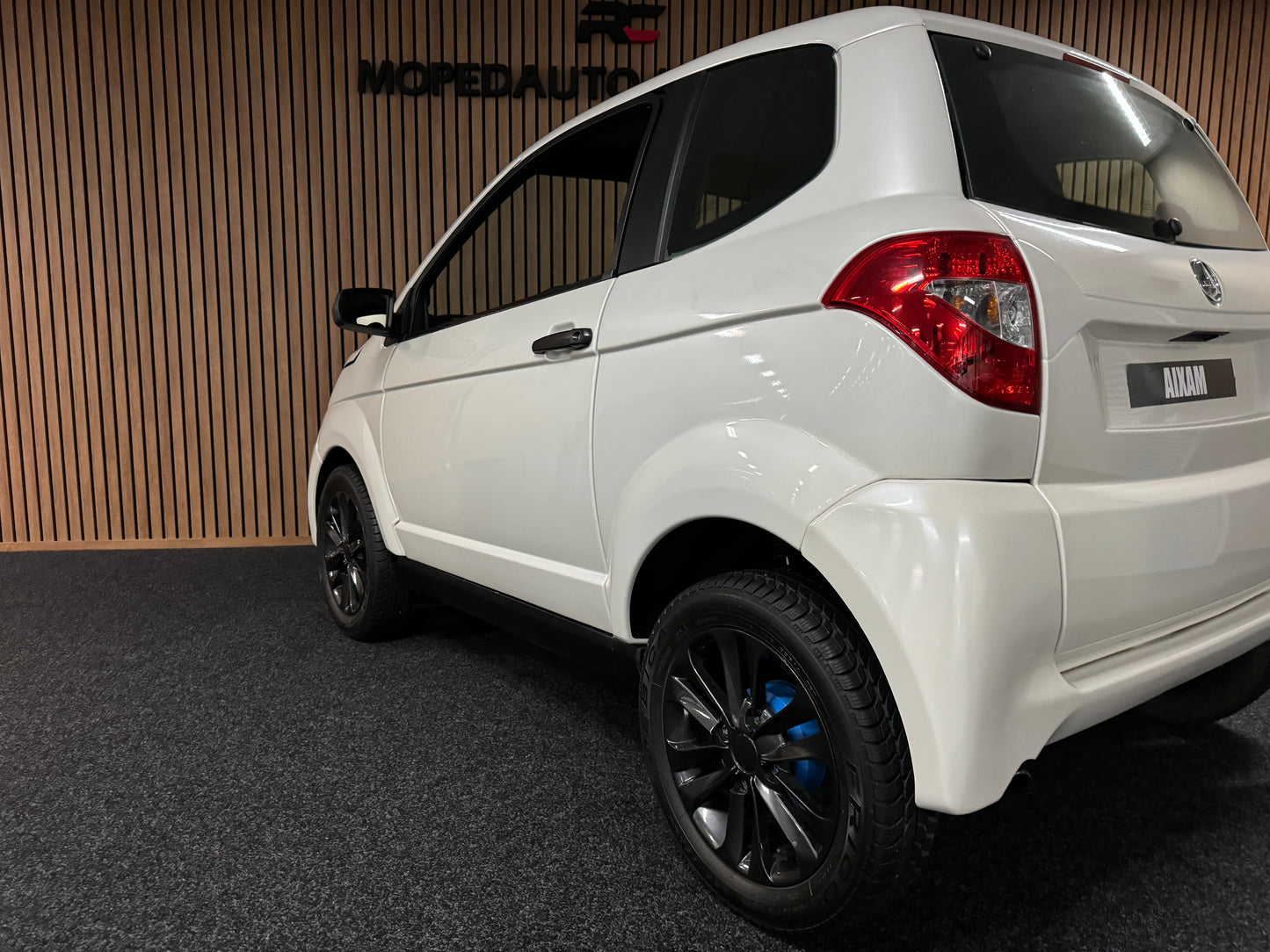 Aixam City Pack Luxe | Multi-Media | Kubota Motor | 45 km/h | Innerhalb 250 KM Kostenlose Lieferung | Mopedauto | Leichtmobile