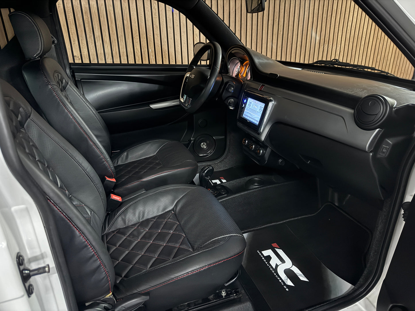 Ligier JS50 Sport | 8 PS leiser DCI Motor | 45 km/h | Innerhalb 250 KM Kostenlose Lieferung | Mopedauto | Leichtmobile