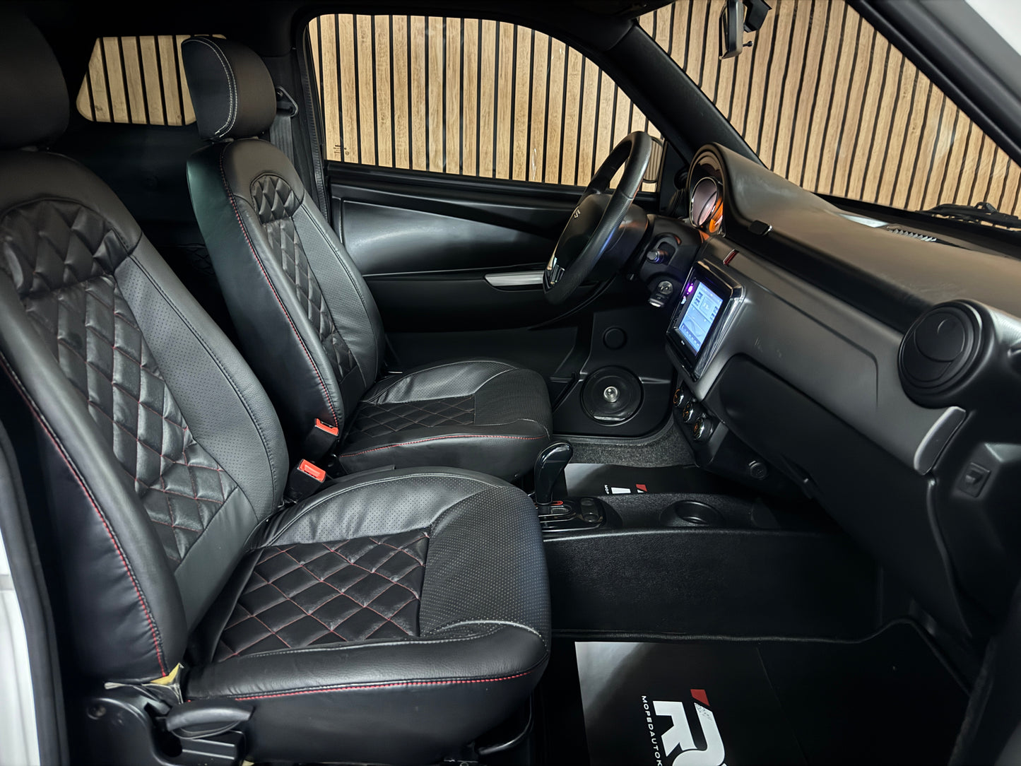 Ligier JS50 Sport | 8 PS leiser DCI Motor | 45 km/h | Innerhalb 250 KM Kostenlose Lieferung | Mopedauto | Leichtmobile