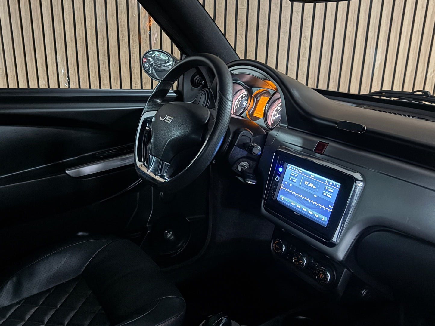 Ligier JS50 Sport | 8 PS leiser DCI Motor | 45 km/h | Innerhalb 250 KM Kostenlose Lieferung | Mopedauto | Leichtmobile