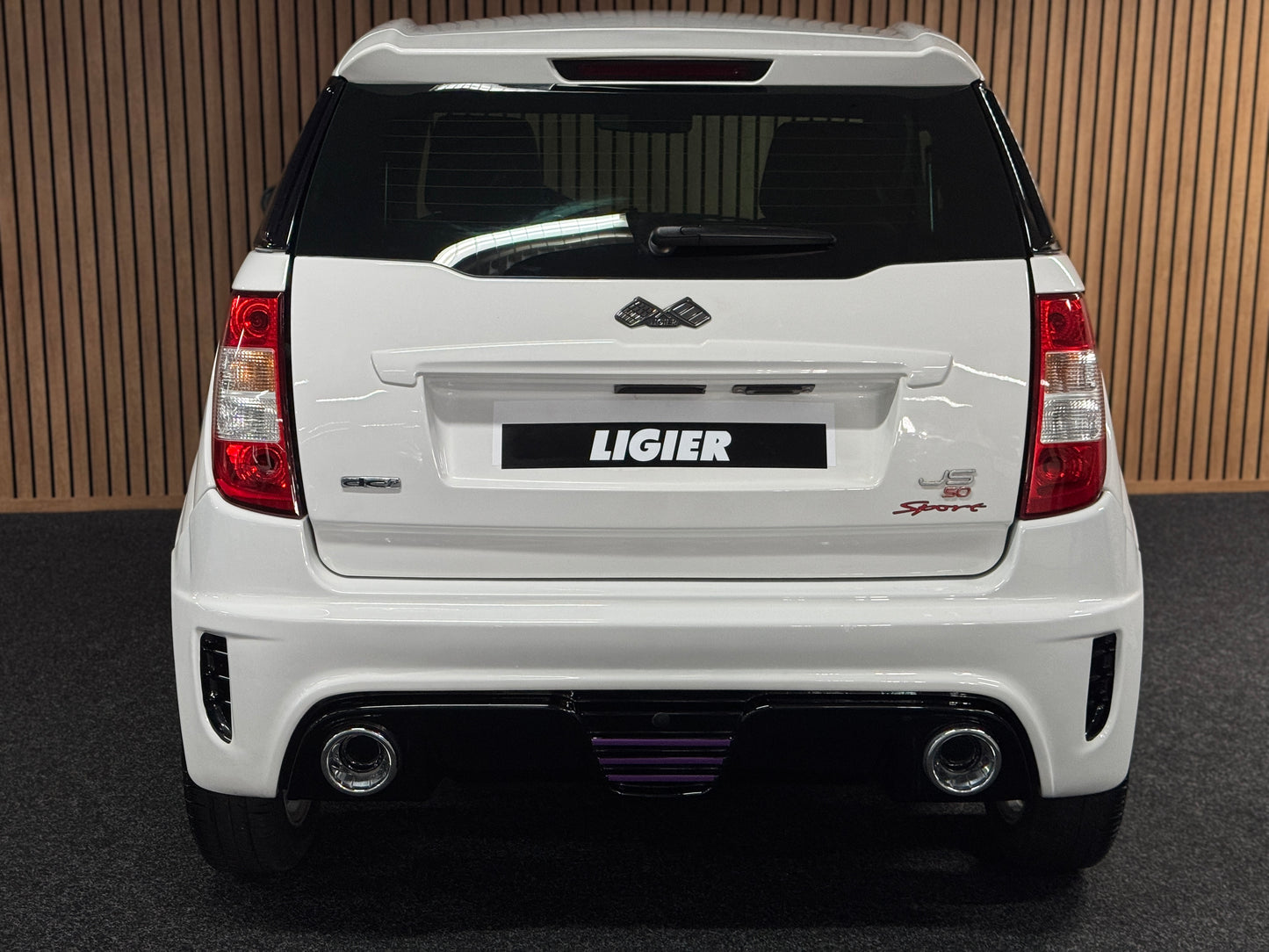 Ligier JS50 Sport | 8 PS leiser DCI Motor | 45 km/h | Innerhalb 250 KM Kostenlose Lieferung | Mopedauto | Leichtmobile