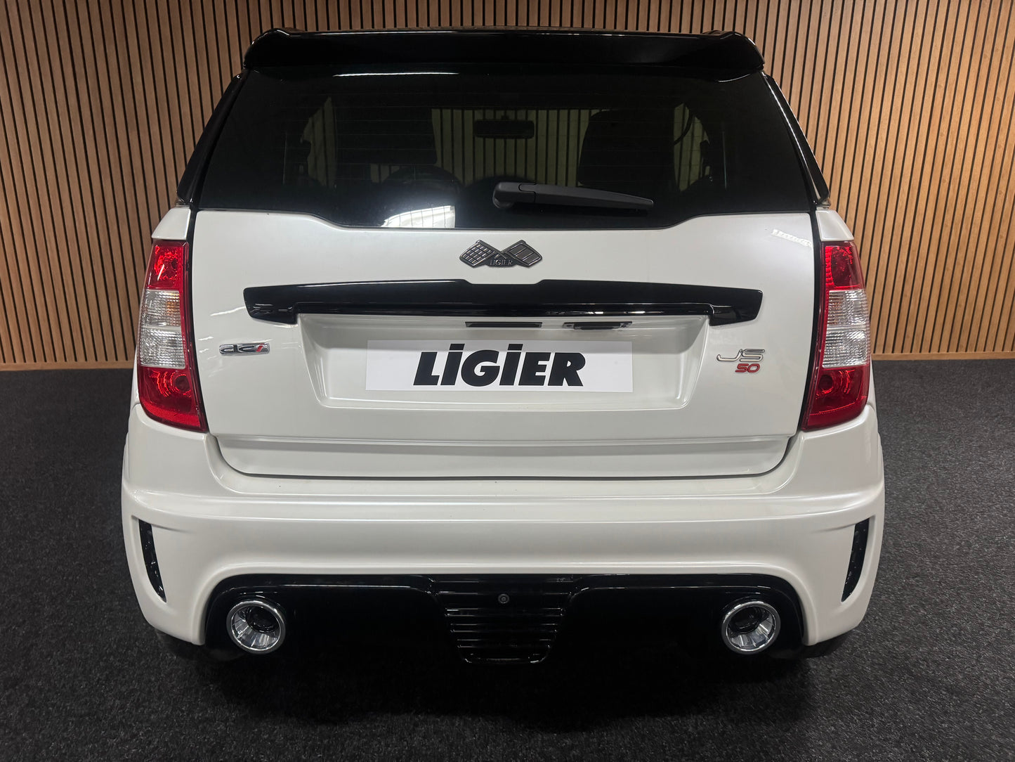 Ligier JS50 Sport 2022  | 8 PS leiser DCI Motor | Rückfahrkamera | Servolenkung | 45 km/h | Innerhalb 250 KM Kostenlose Lieferung | Mopedauto | Leichtmobile