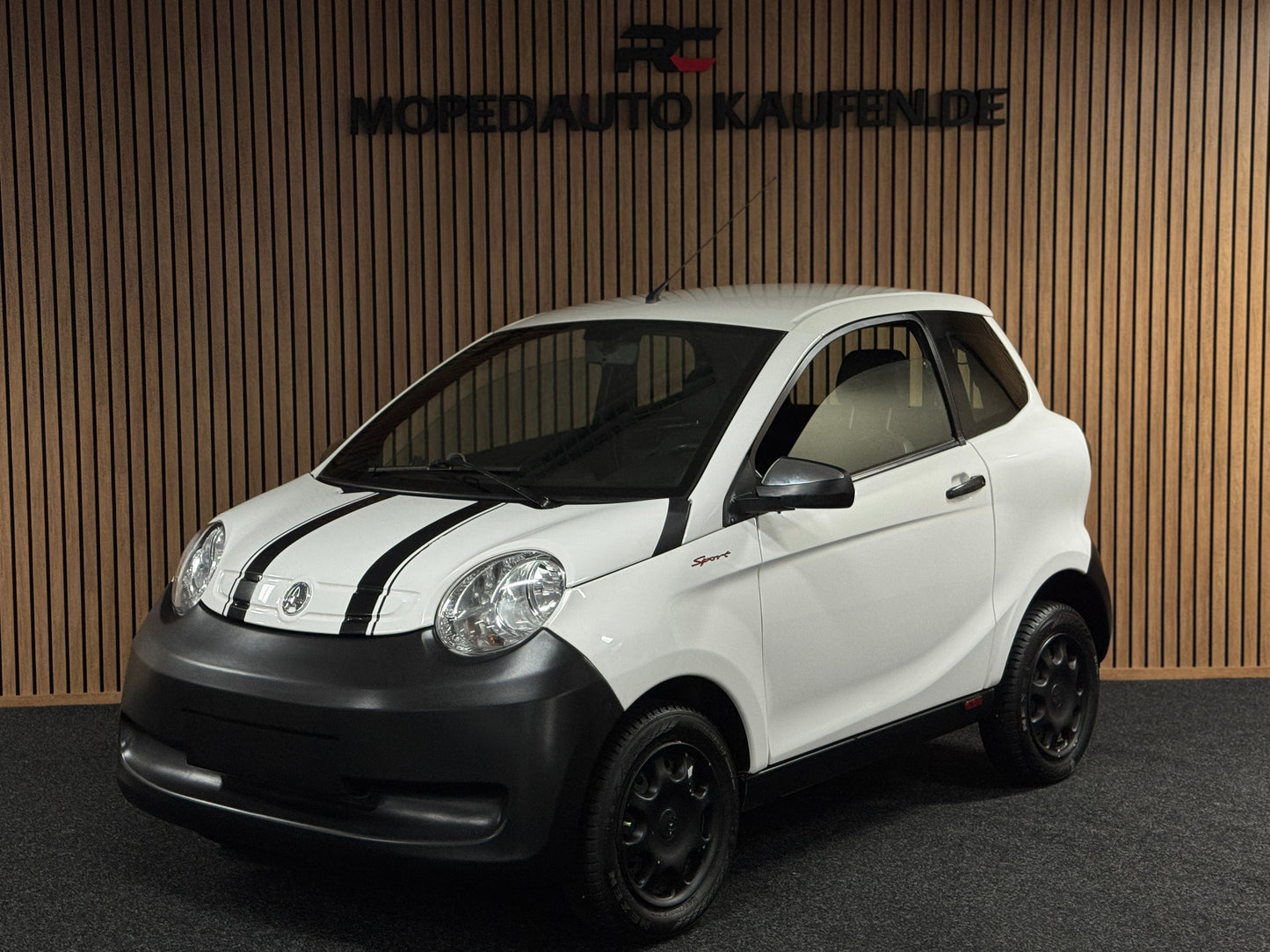 Aixam Minauto Sport 2018 | 8 PS Kubota !! Motor 45 km/h | Innerhalb 250 KM Kostenlose Lieferung | Mopedauto | Leichtmobile