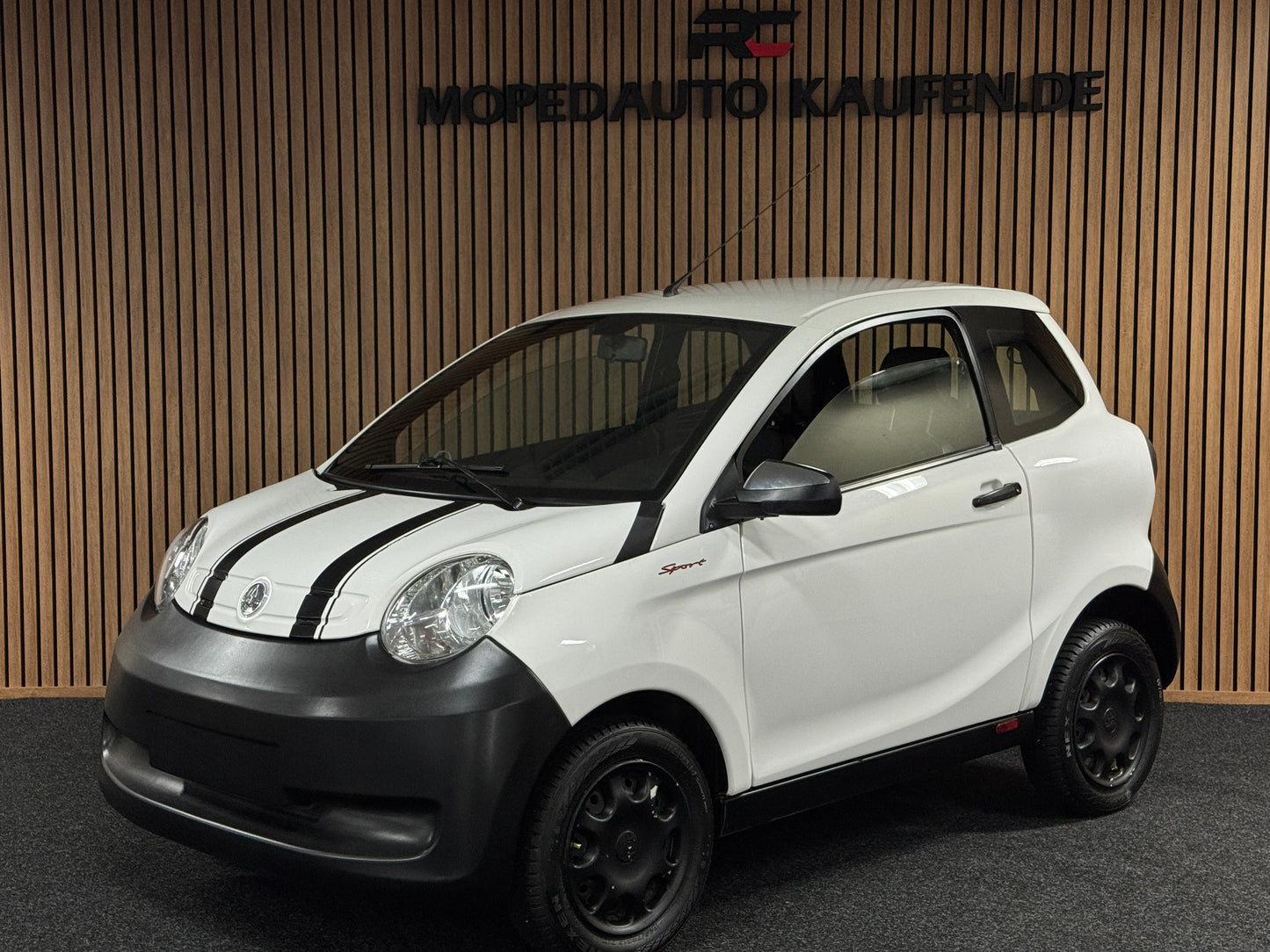 Aixam Minauto Sport 2018 | 8 PS Kubota !! Motor 45 km/h | Innerhalb 250 KM Kostenlose Lieferung | Mopedauto | Leichtmobile