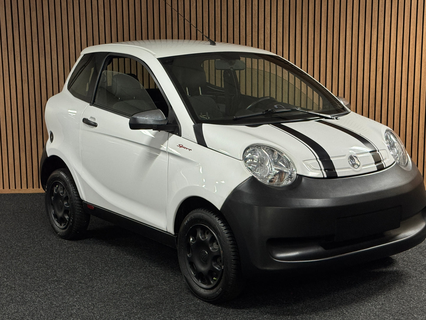 Aixam Minauto Sport 2018 | 8 PS Kubota !! Motor 45 km/h | Innerhalb 250 KM Kostenlose Lieferung | Mopedauto | Leichtmobile