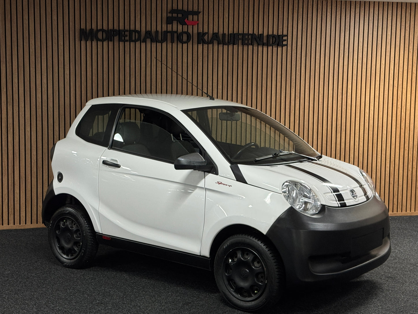 Aixam Minauto Sport 2018 | 8 PS Kubota !! Motor 45 km/h | Innerhalb 250 KM Kostenlose Lieferung | Mopedauto | Leichtmobile