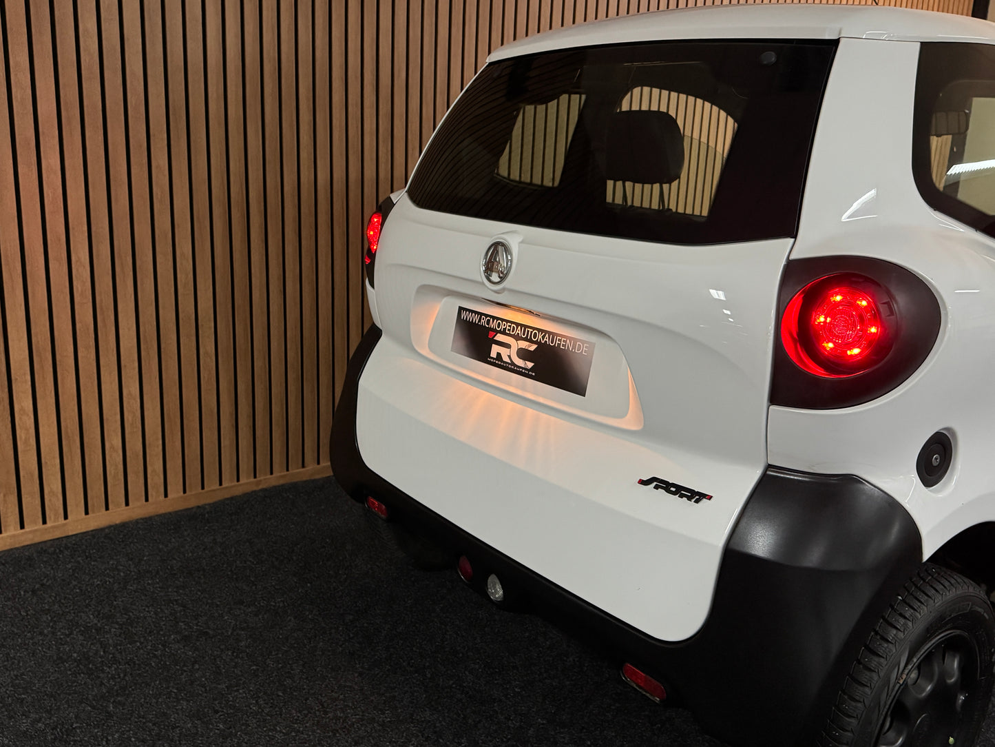 Aixam Minauto Sport 2018 | 8 PS Kubota !! Motor 45 km/h | Innerhalb 250 KM Kostenlose Lieferung | Mopedauto | Leichtmobile