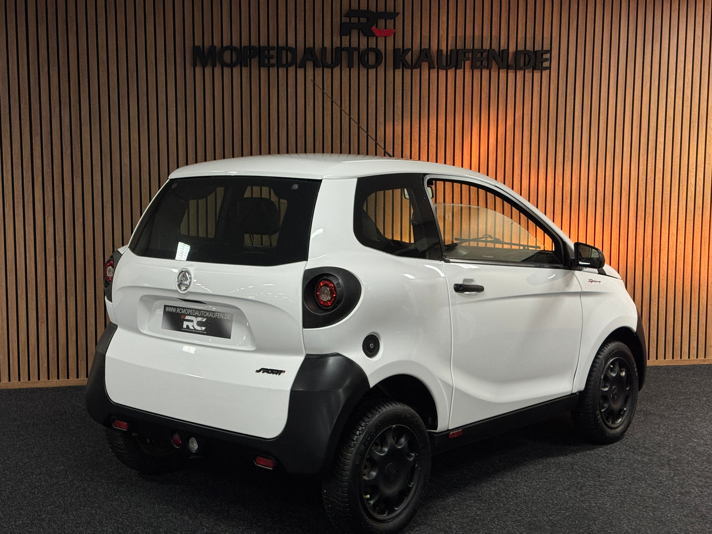 Aixam Minauto Sport 2018 | 8 PS Kubota !! Motor 45 km/h | Innerhalb 250 KM Kostenlose Lieferung | Mopedauto | Leichtmobile