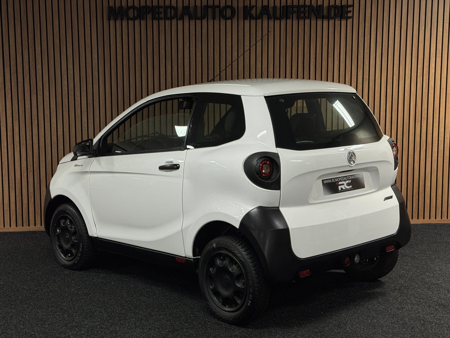 Aixam Minauto Sport 2018 | 8 PS Kubota !! Motor 45 km/h | Innerhalb 250 KM Kostenlose Lieferung | Mopedauto | Leichtmobile