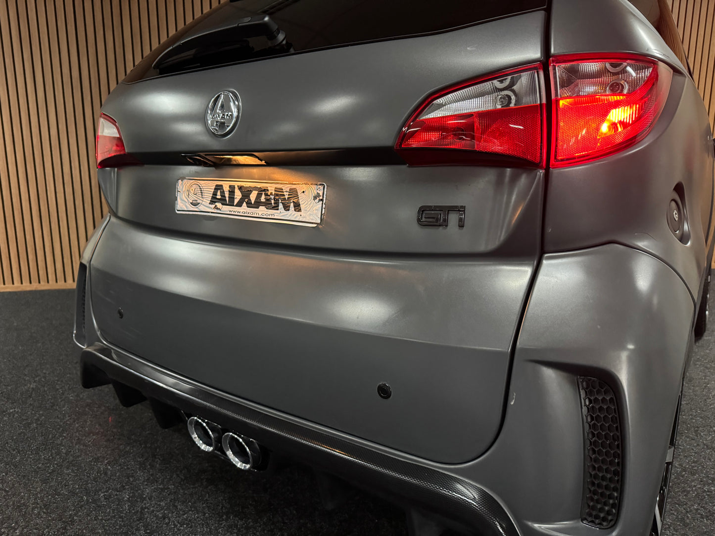 Aixam GTI Sport Matt Grau | Rückfahrkamera | 45 km/h | Innerhalb 250 KM Kostenlose Lieferung | Mopedauto | Leichtmobile | Aixam | Microcar | Ligier
