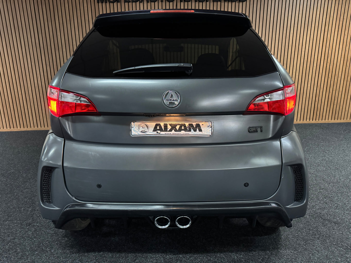 Aixam GTI Sport Matt Grau | Rückfahrkamera | 45 km/h | Innerhalb 250 KM Kostenlose Lieferung | Mopedauto | Leichtmobile | Aixam | Microcar | Ligier