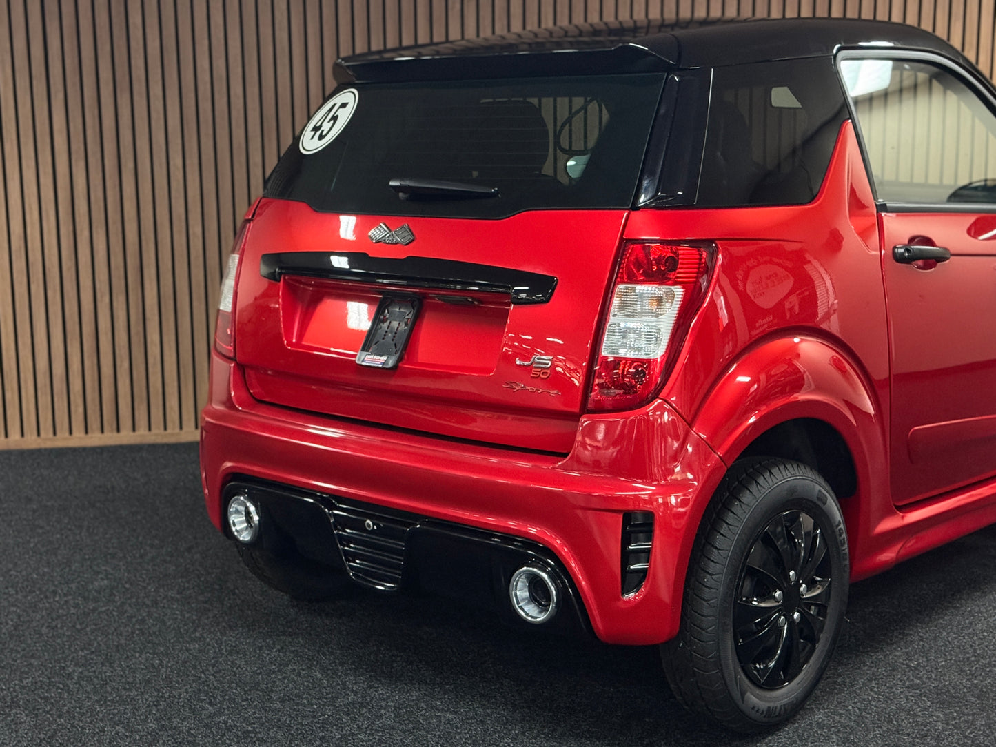 Ligier JS50 L Sport 2023 ! | 8 PS Motor | 45 km/h | Rückfahrkamera | Innerhalb 250 KM Kostenlose Lieferung | Mopedauto | Leichtmobile