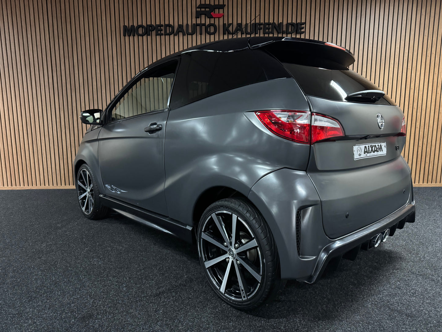 Aixam GTI Sport Matt Grau | Rückfahrkamera | 45 km/h | Innerhalb 250 KM Kostenlose Lieferung | Mopedauto | Leichtmobile | Aixam | Microcar | Ligier