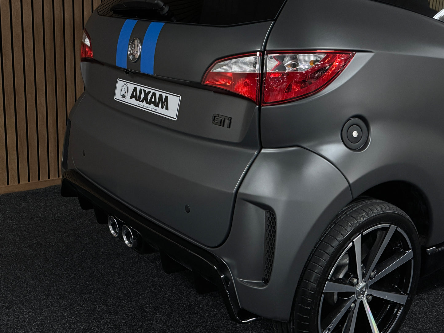 Aixam Sport Coupé GTI Matt Grau| 8 PS Kubota Motor | Rückfahrkamera | 45 km/h | Innerhalb 250 KM Kostenlose Lieferung | Mopedauto | Leichtmobile