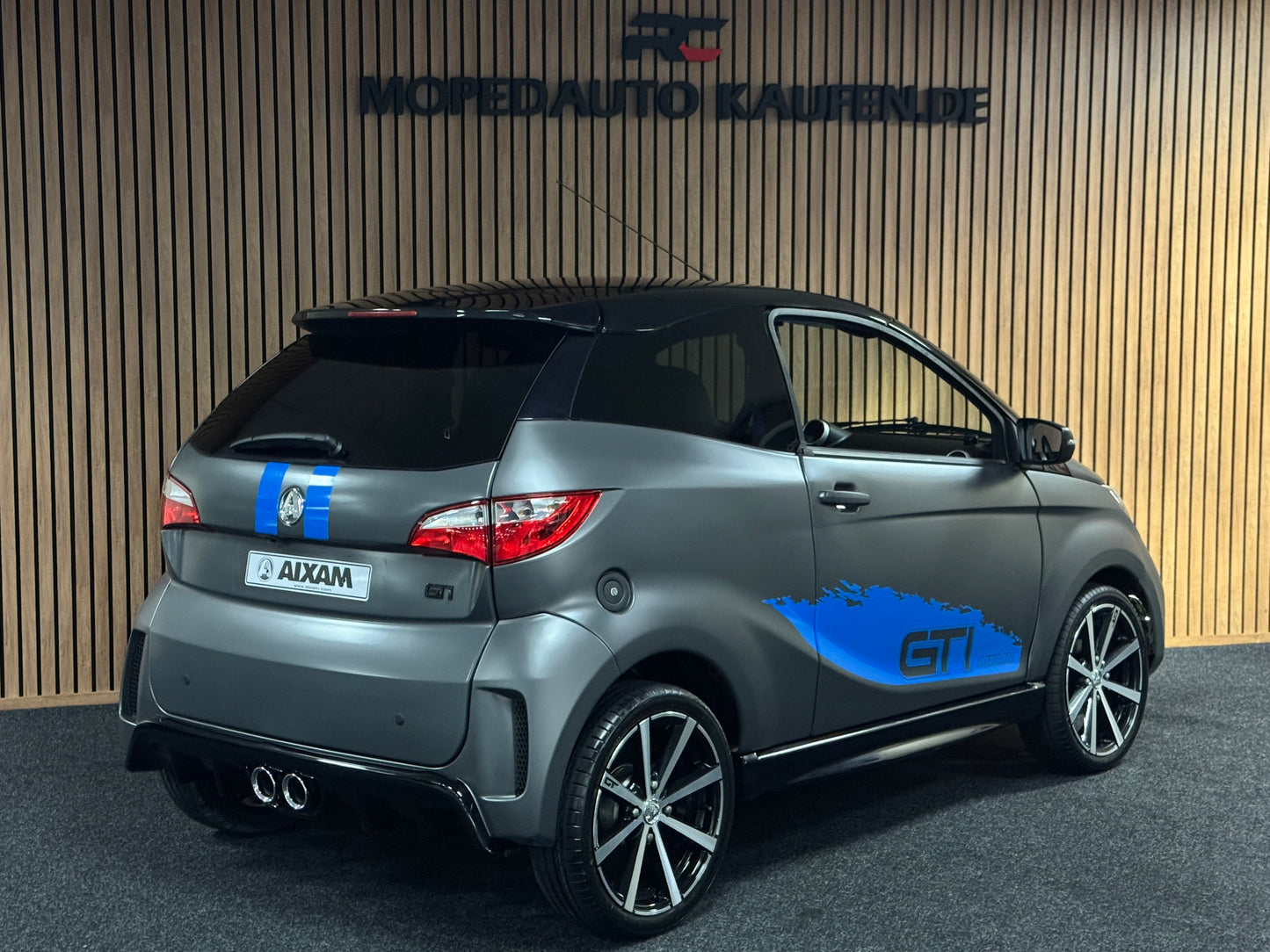 Aixam Sport Coupé GTI Matt Grau| 8 PS Kubota Motor | Rückfahrkamera | 45 km/h | Innerhalb 250 KM Kostenlose Lieferung | Mopedauto | Leichtmobile