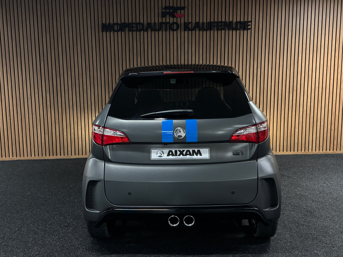 Aixam Sport Coupé GTI Matt Grau| 8 PS Kubota Motor | Rückfahrkamera | 45 km/h | Innerhalb 250 KM Kostenlose Lieferung | Mopedauto | Leichtmobile