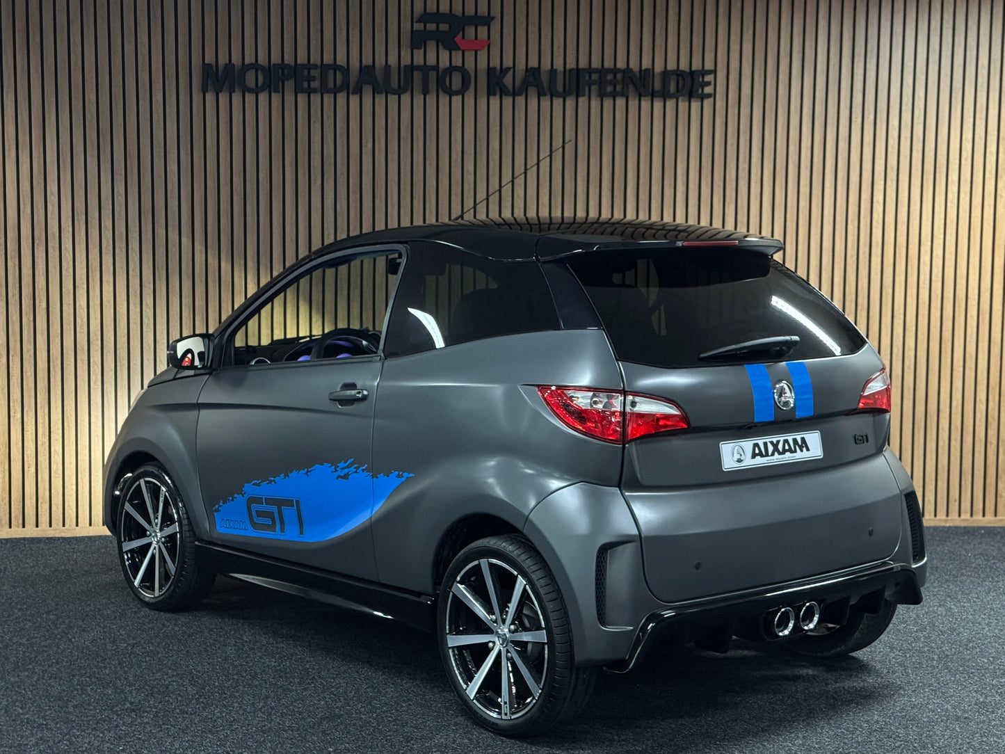 Aixam Sport Coupé GTI Matt Grau| 8 PS Kubota Motor | Rückfahrkamera | 45 km/h | Innerhalb 250 KM Kostenlose Lieferung | Mopedauto | Leichtmobile
