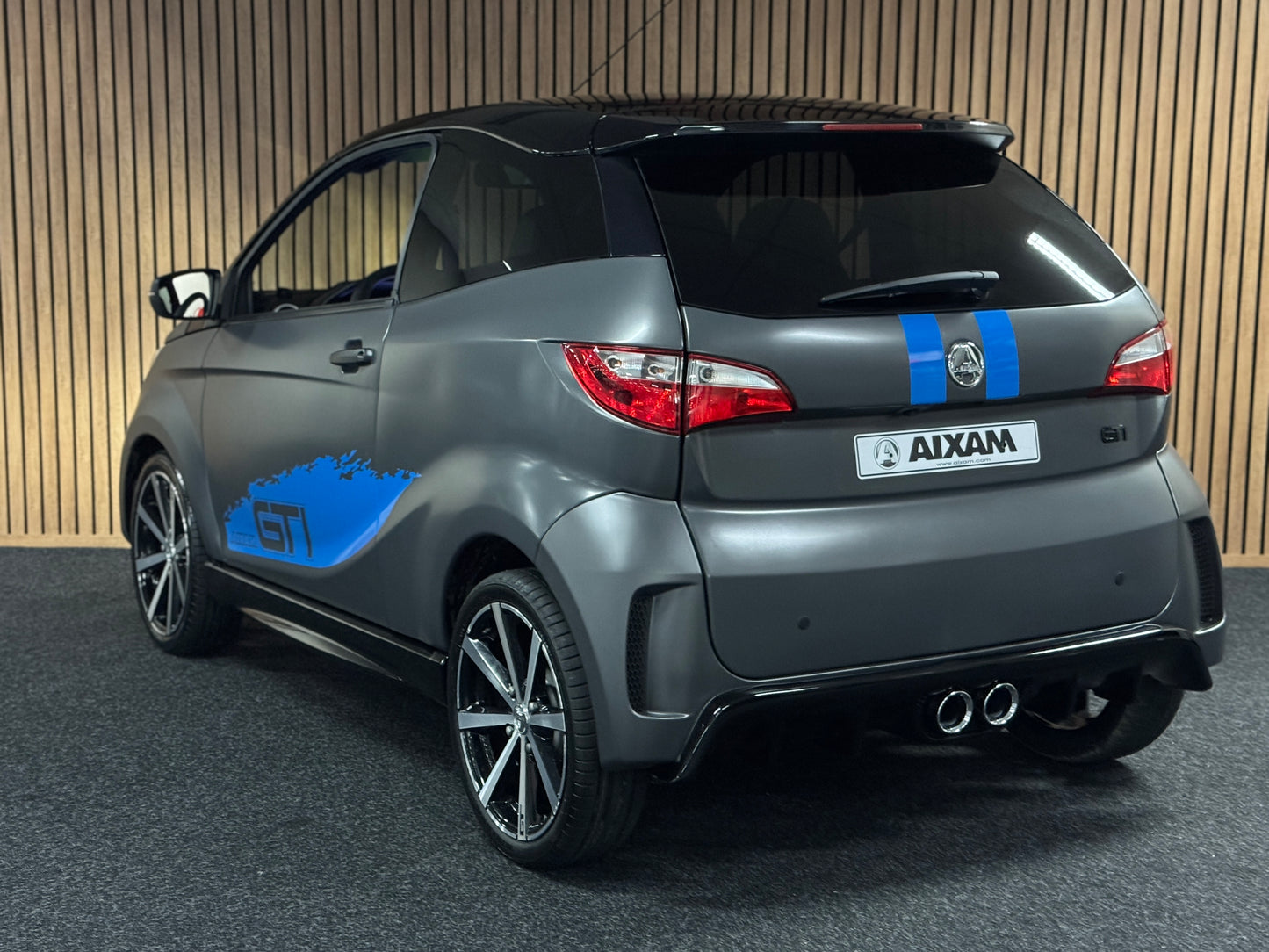 Aixam Sport Coupé GTI Matt Grau| 8 PS Kubota Motor | Rückfahrkamera | 45 km/h | Innerhalb 250 KM Kostenlose Lieferung | Mopedauto | Leichtmobile