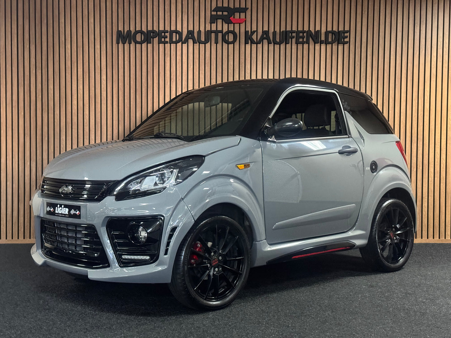 Ligier JS50 Nardo Grau Ultimate Sport | 8 PS Leiser DCI Motor / Apple carplay | Servolenkung | 45 km/h | Innerhalb 250 KM Kostenlose Lieferung | Mopedauto | Leichtmobile