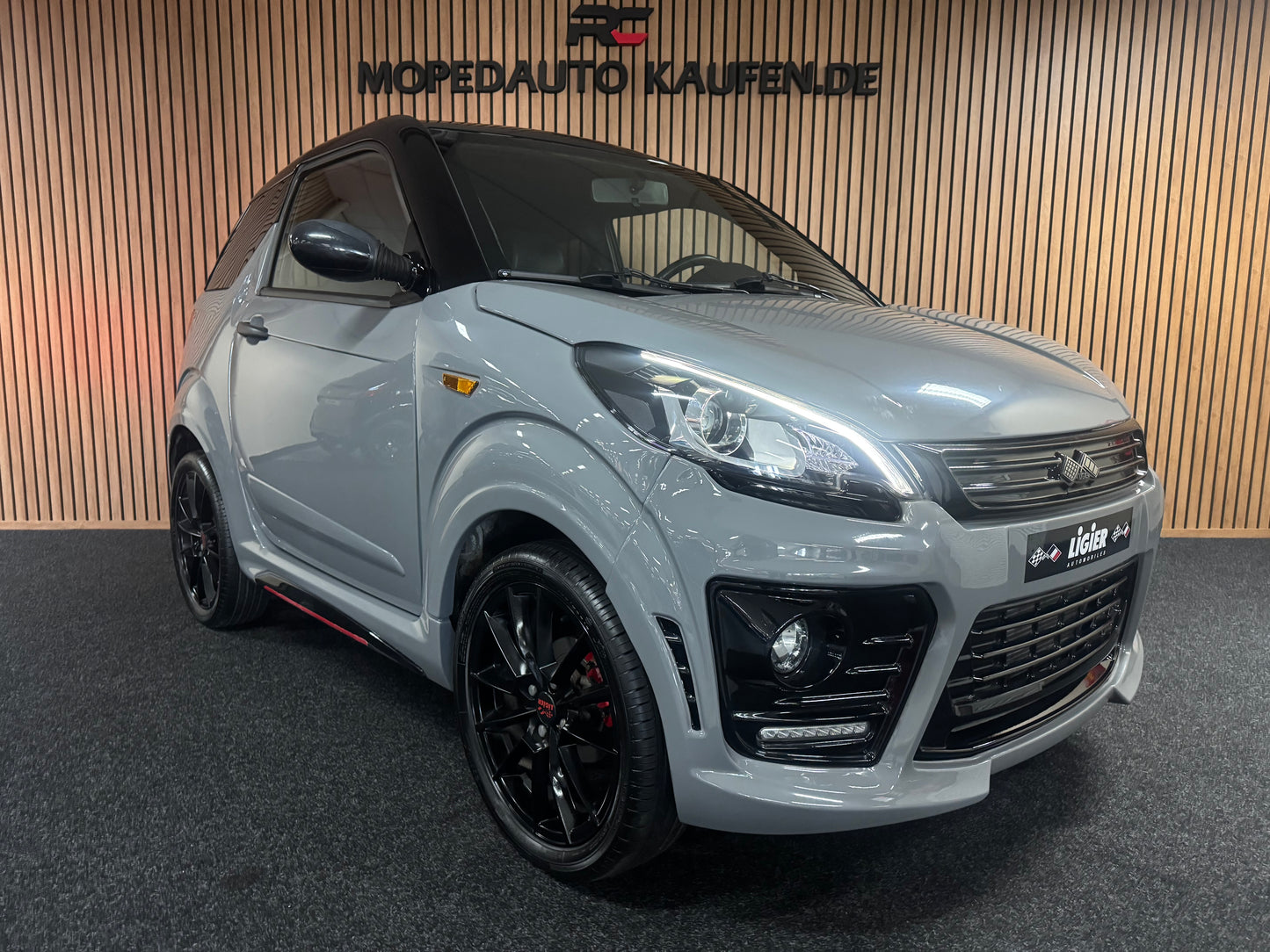 Ligier JS50 Nardo Grau Ultimate Sport | 8 PS Leiser DCI Motor / Apple carplay | Servolenkung | 45 km/h | Innerhalb 250 KM Kostenlose Lieferung | Mopedauto | Leichtmobile