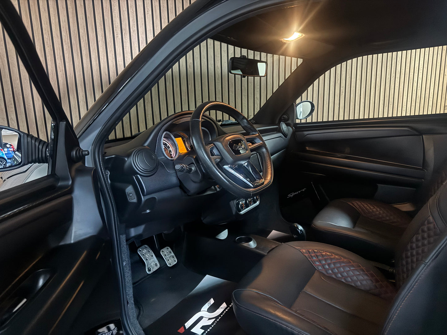 Ligier JS50 Nardo Grau Ultimate Sport | 8 PS Leiser DCI Motor / Apple carplay | Servolenkung | 45 km/h | Innerhalb 250 KM Kostenlose Lieferung | Mopedauto | Leichtmobile