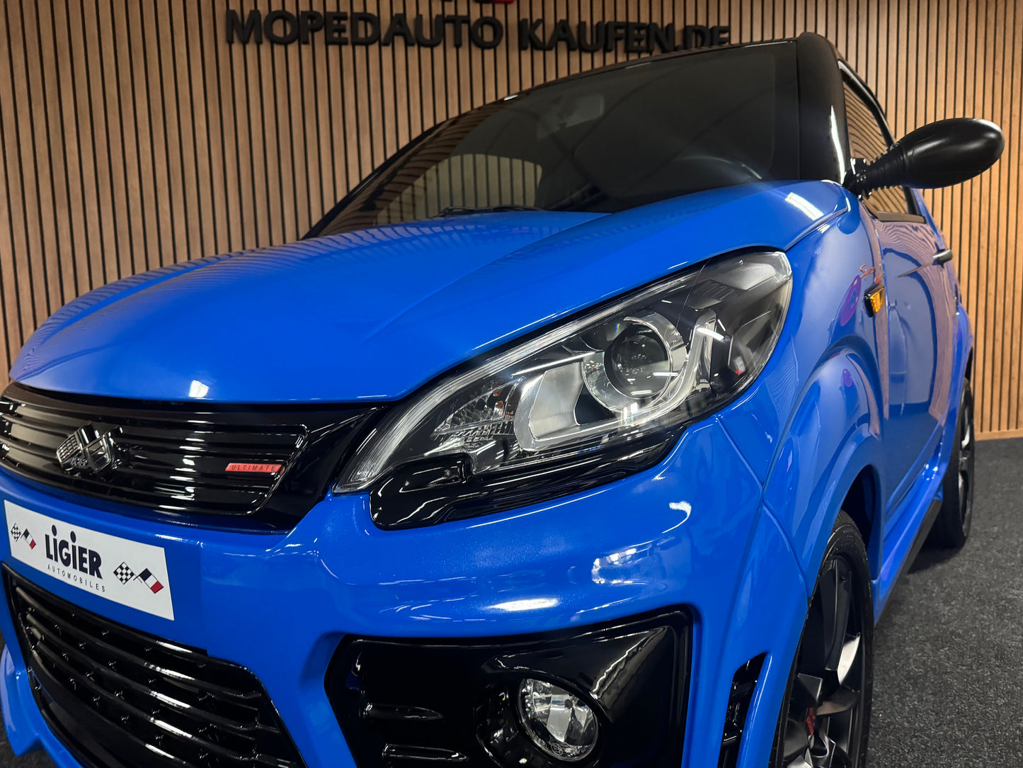 Ligier JS50 Ultimate Sport | 2014 KM | 8 PS Leiser DCI Motor | Rückfahrkamera |  Servolenkung | 45 km/h | Innerhalb 250 KM Kostenlose Lieferung | Mopedauto | Leichtmobile