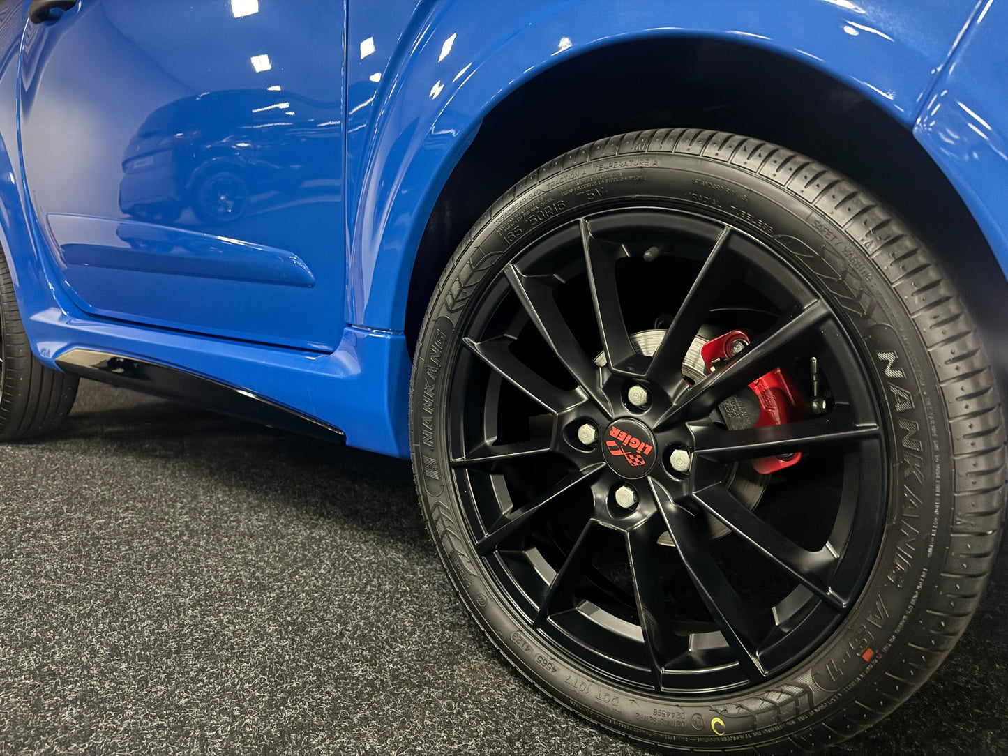 Ligier JS50 Ultimate Sport | 2014 KM | 8 PS Leiser DCI Motor | Rückfahrkamera |  Servolenkung | 45 km/h | Innerhalb 250 KM Kostenlose Lieferung | Mopedauto | Leichtmobile