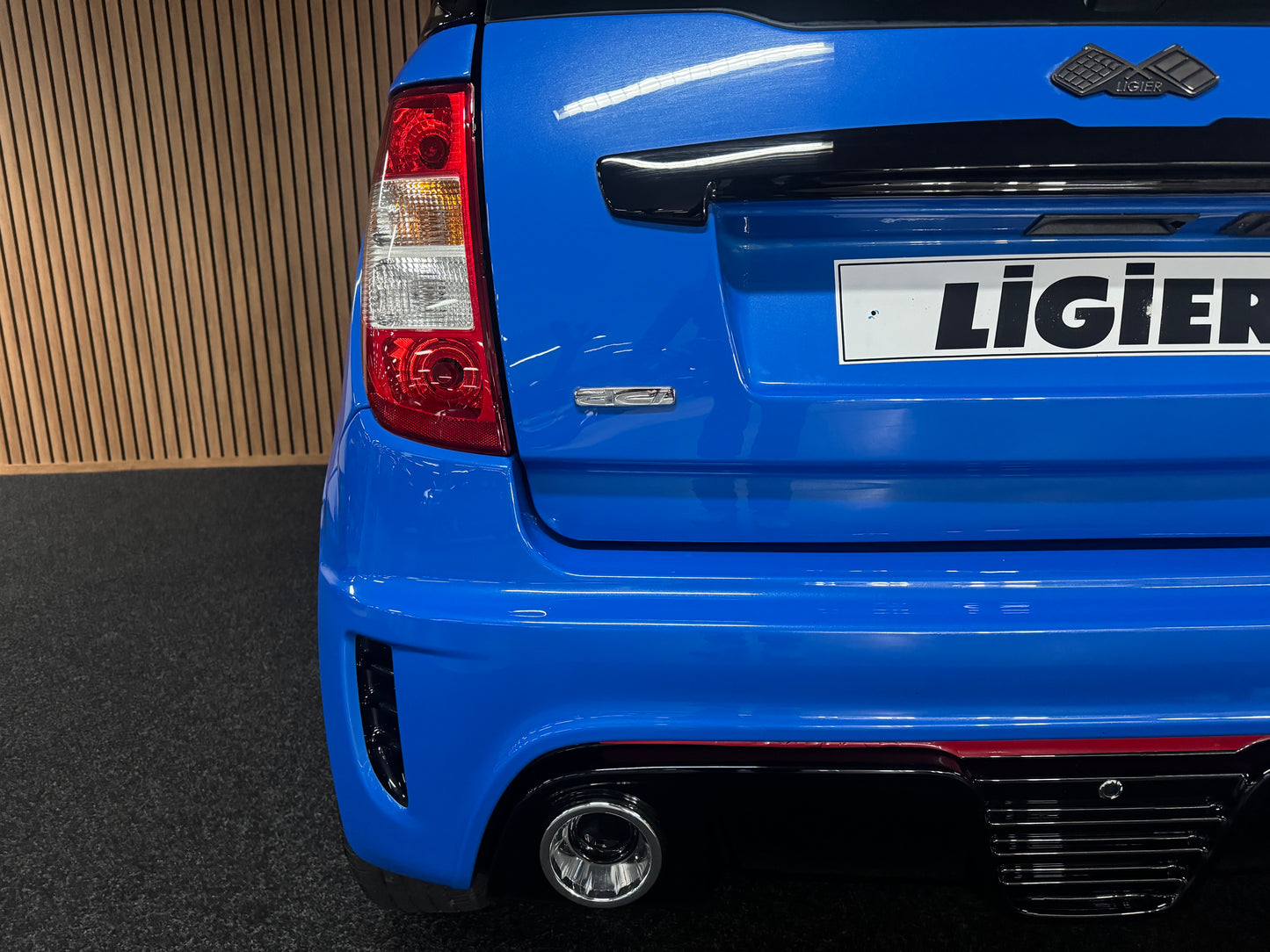 Ligier JS50 Ultimate Sport | 2014 KM | 8 PS Leiser DCI Motor | Rückfahrkamera |  Servolenkung | 45 km/h | Innerhalb 250 KM Kostenlose Lieferung | Mopedauto | Leichtmobile