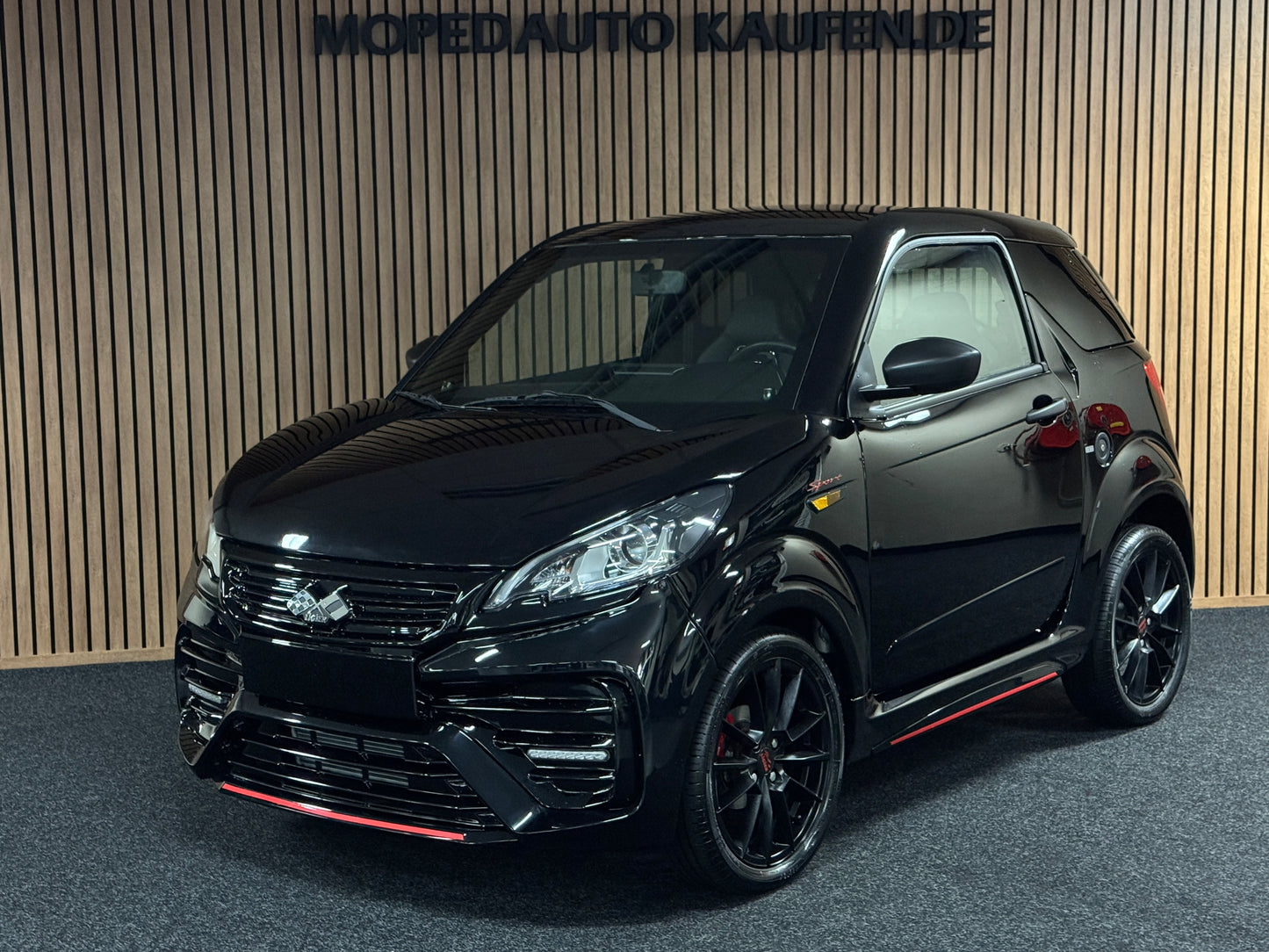 Ligier JS50 Ultimate Sport Facelift | KLIMA / | AMBI LIGHT / SERVO / APPLE CARPLAY / | 8 PS DCI Motor | 45 km/h | Rückfahrkamera | Innerhalb 250 KM Kostenlose Lieferung | Mopedauto | Leichtmobile