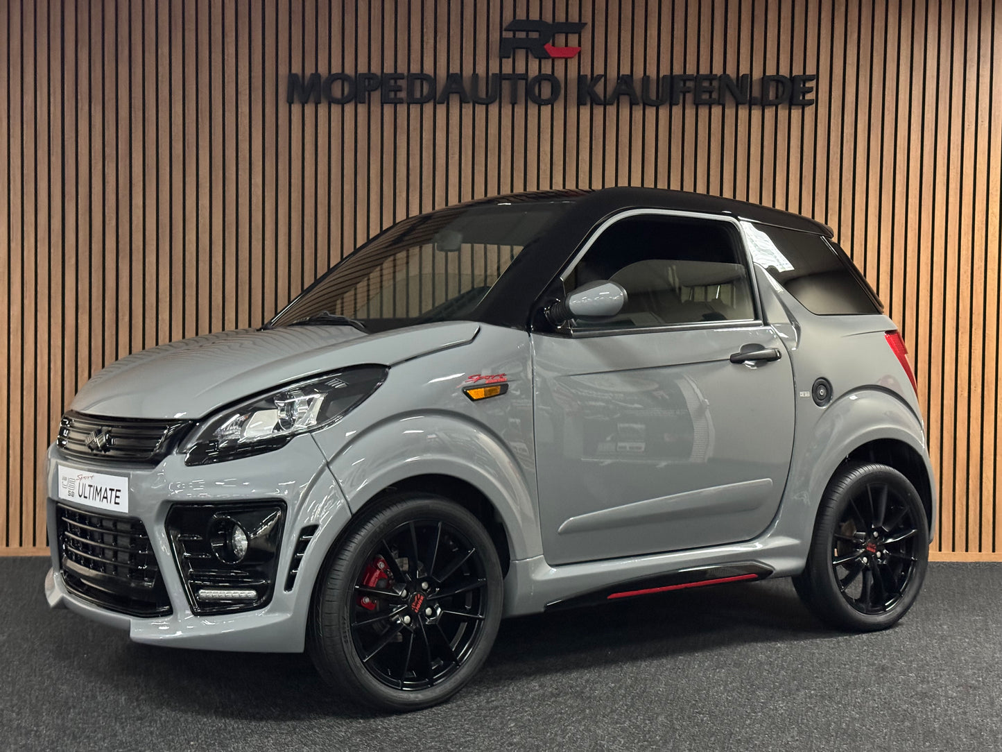 Ligier JS50 Ultimate Sport | Nardo Grey | Servolenkung | Sitzheizung | 8 PS leiser DCI Motor | 45 km/h | Rückfahrkamera | Innerhalb 250 KM Kostenlose Lieferung | Mopedauto | Leichtmobile