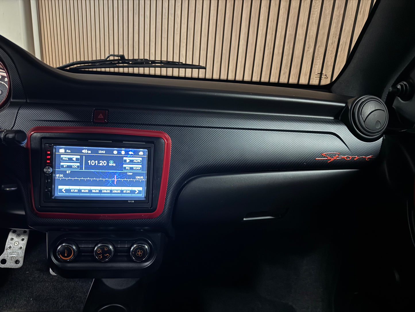 Ligier JS50 L Sport | 8 PS Motor | 45 km/h | Rückfahrkamera | Innerhalb 250 KM Kostenlose Lieferung | Mopedauto | Leichtmobile