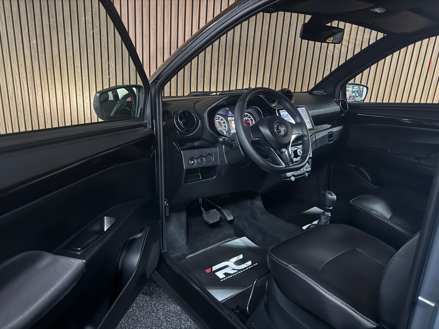 Aixam GTI Sport 2024 | 769 KM | 8 PS Kubota Motor | 45 km/h | Rückfahrkamera | Innerhalb 250 KM Kostenlose Lieferung | Mopedauto | Leichtmobile