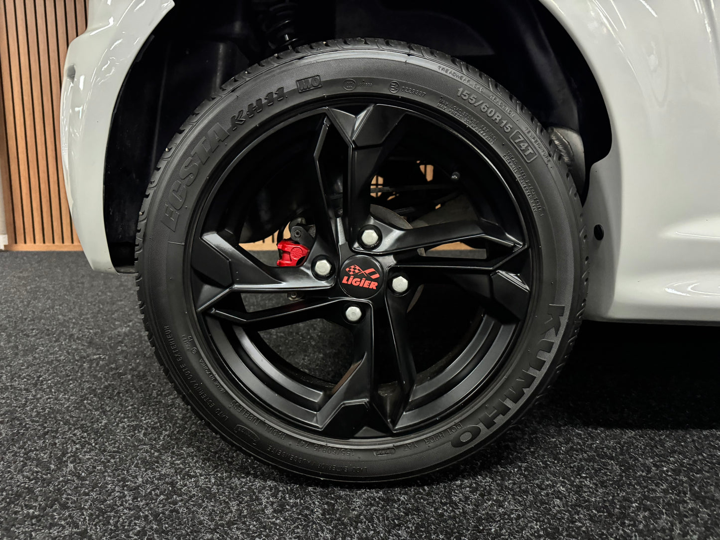 Ligier JS50 / 56 Facelift | Servolenkung | Rückfahrkamera | 8 PS leiser DCI Motor | 45 km/h | Rückfahrkamera | Innerhalb 250 KM Kostenlose Lieferung | Mopedauto | Leichtmobile