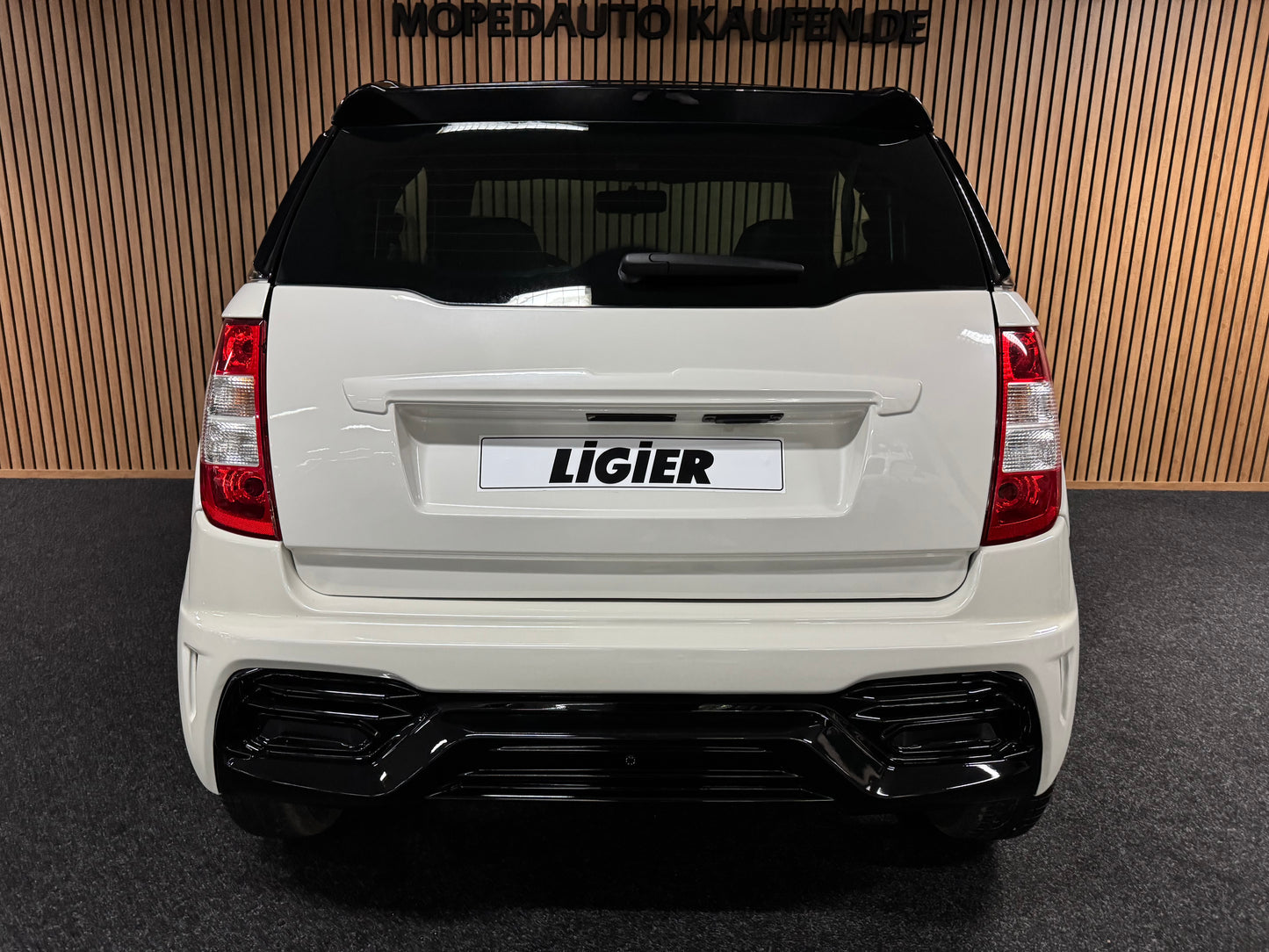 Ligier JS50 / 56 Facelift | Servolenkung | Rückfahrkamera | 8 PS leiser DCI Motor | 45 km/h | Rückfahrkamera | Innerhalb 250 KM Kostenlose Lieferung | Mopedauto | Leichtmobile