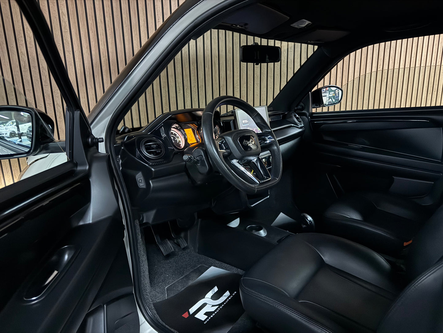 Ligier JS50 / 56 Facelift | Servolenkung | Rückfahrkamera | 8 PS leiser DCI Motor | 45 km/h | Rückfahrkamera | Innerhalb 250 KM Kostenlose Lieferung | Mopedauto | Leichtmobile