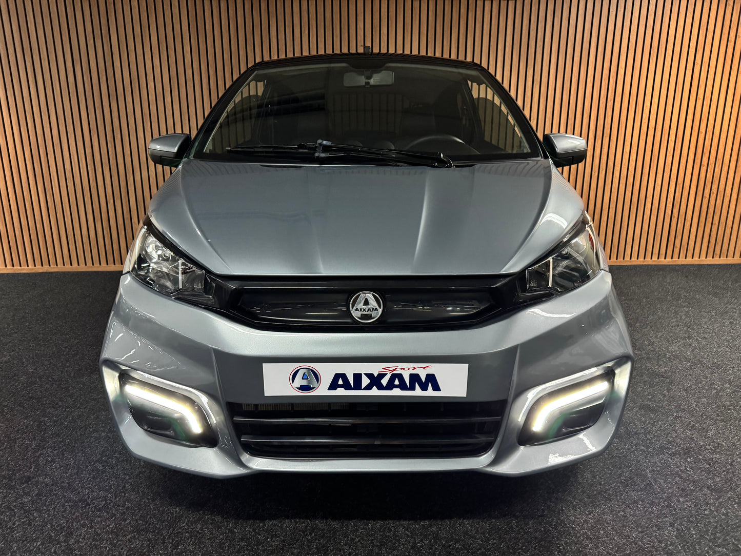 Aixam City Sport | Rückfahrkamera | 8 PS Kubota Motor | 45 km/h | Innerhalb 250 KM Kostenlose Lieferung | Mopedauto | Leichtmobile