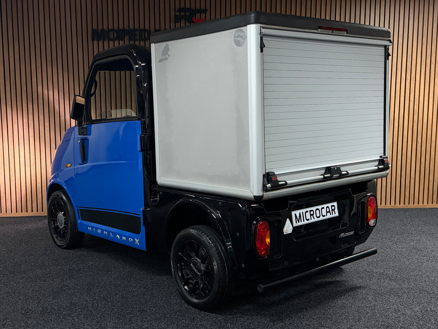 Microcar Flex Truck Cargo 45 km/h Mopedauto | Lombardini | 45 km/h | Innerhalb 250 KM Kostenlose Lieferung | Mopedauto | Leichtmobile