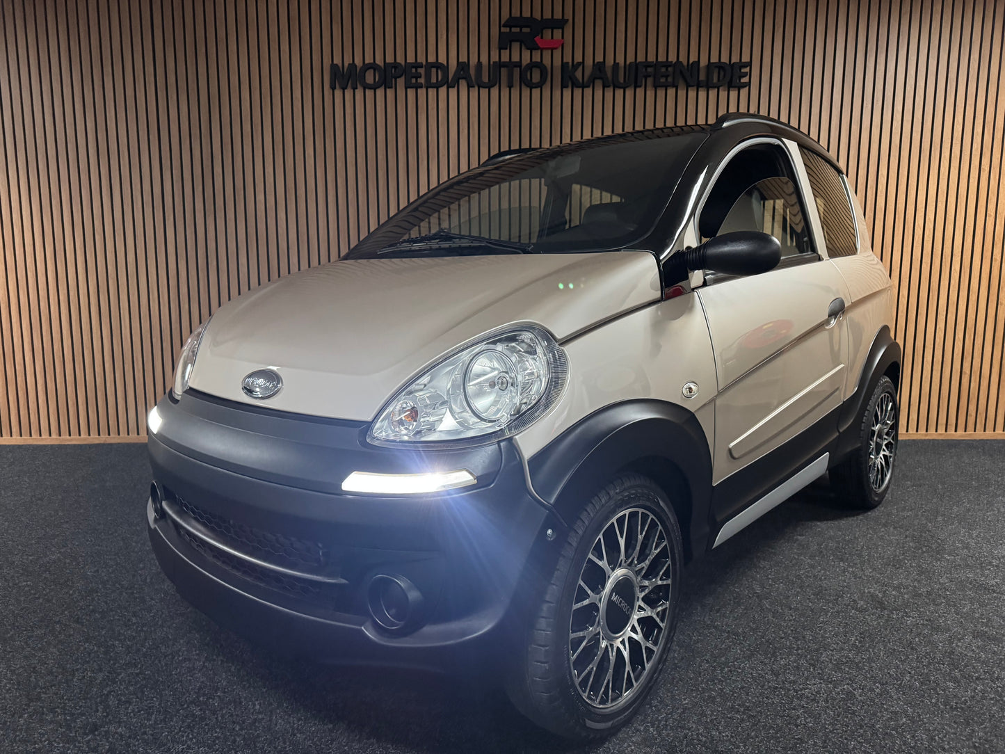 Microcar Mgo Paris | leiser DCI Motor | 45 km/h | Innerhalb 250 KM Kostenlose Lieferung | Mopedauto | Leichtmobile