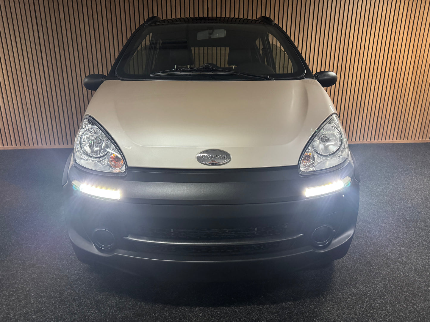 Microcar Mgo Paris | leiser DCI Motor | 45 km/h | Innerhalb 250 KM Kostenlose Lieferung | Mopedauto | Leichtmobile